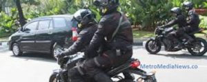 Dua Pengawal Presiden Jokowi Ditusuk Orang Tak Dikenal