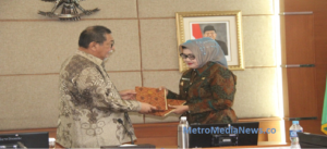 H. Ojang Sohandi Resmi Diberhentikan Dari Jabatan Bupati Subang