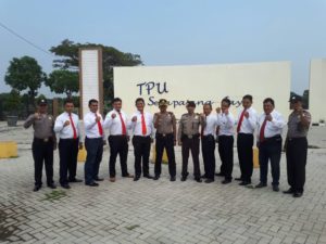Polsek Neglasari Gelar Apel Pagi di TPU Selapajang Jaya