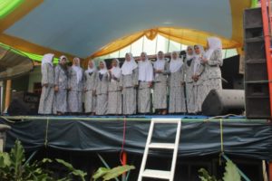 HUT IBI se Dunia, PD IBI Provinsi dan Kabupaten Apresiasi Kinerja Bidan Aan Herlina