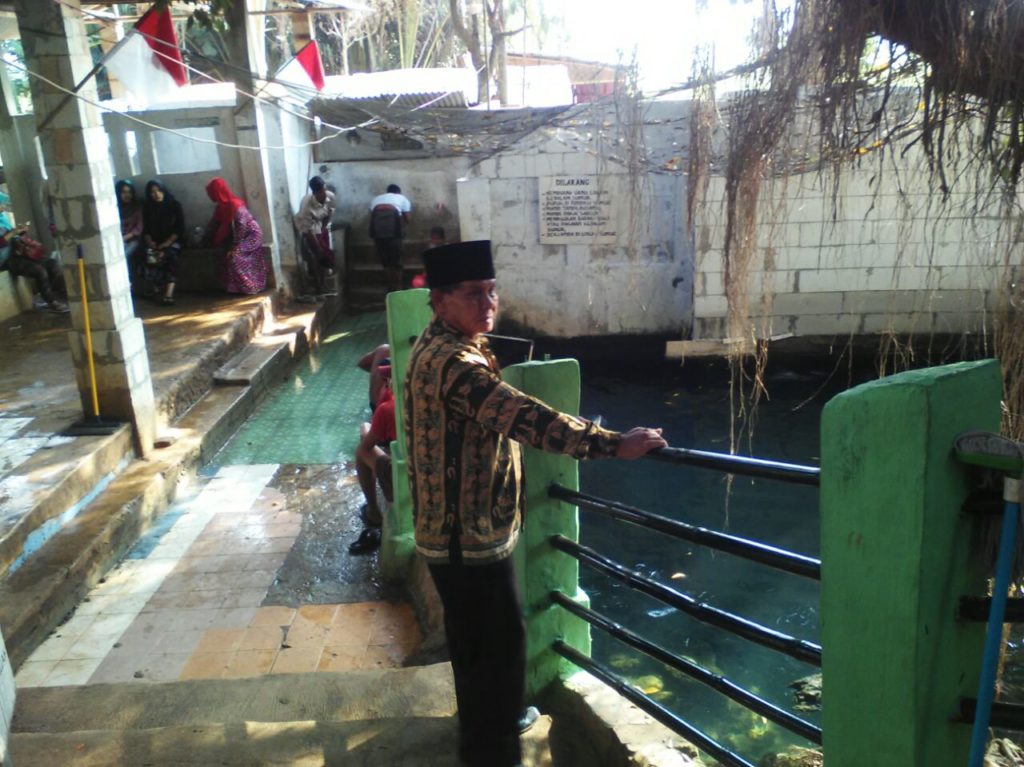 Sumur Sentul Ramai Dikunjungi Ribuan Peziarah