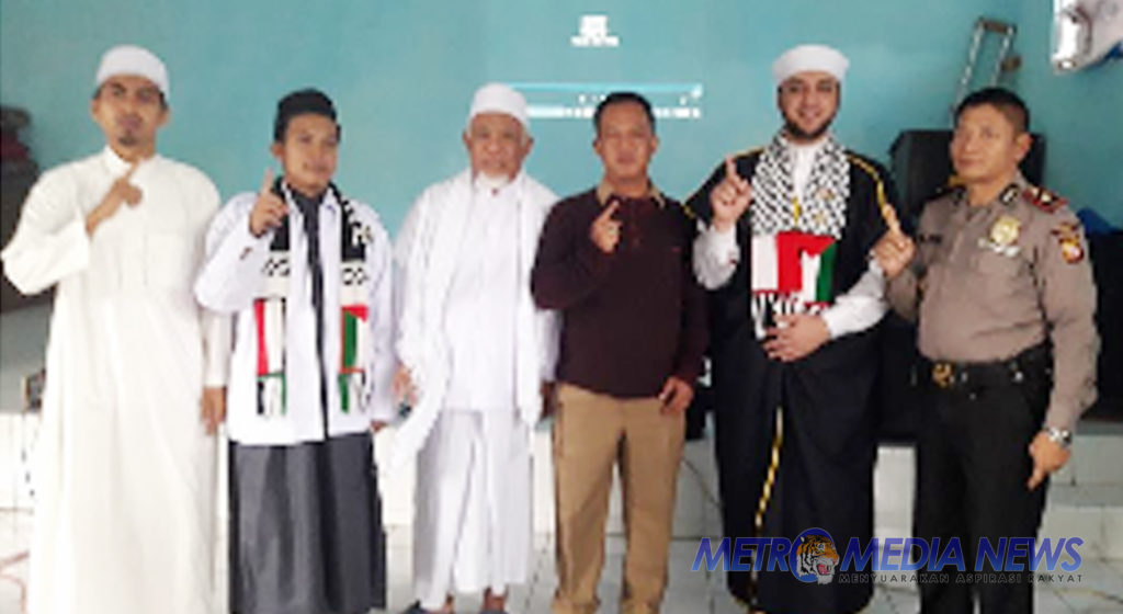 Pemdes Ciwalen Serahkan Bantuan Dana Kepada Warga Muslim Palestina
