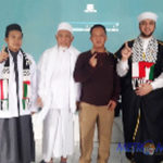Pemdes Ciwalen Serahkan Bantuan Dana Kepada Warga Muslim Palestina Pemdes Ciwalen Serahkan Bantuan Dana Kepada Warga Muslim Palestina