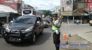 Aiptu Wili Berjibaku Amankan Lalulintas Dari Kemacetan