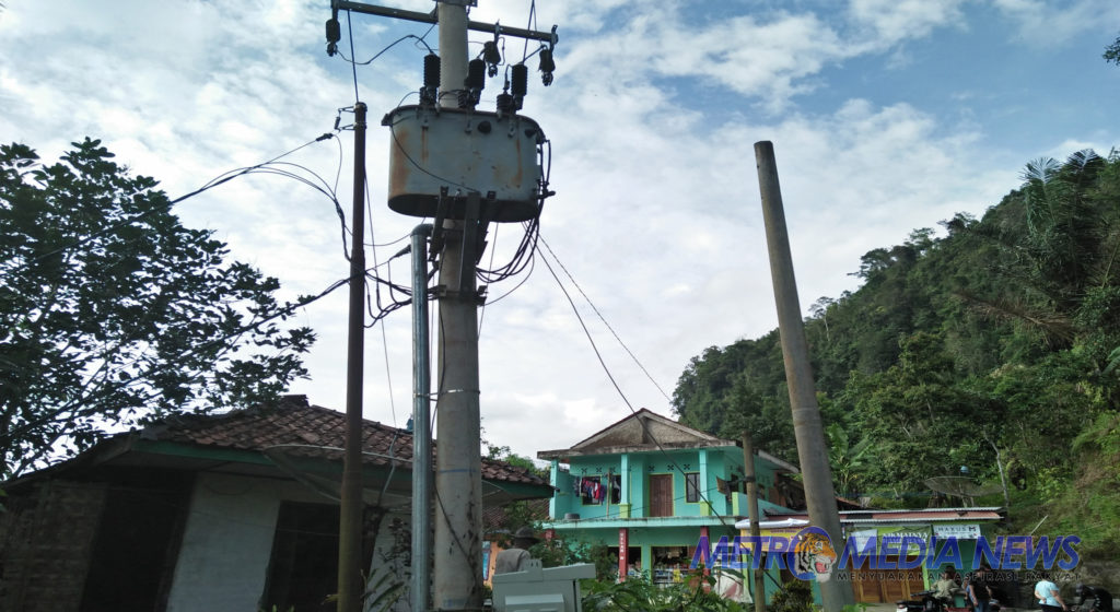 2 Hari Listrik Padam, Warga Naringgul Rugi dan Mengeluh