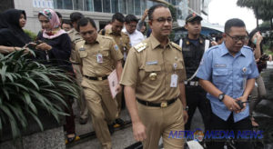 Gubernur DKI Jakarta Tinjau Selasar Lantai 1 BEI Yang Roboh