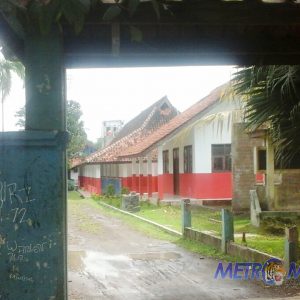 Guru dan Siswa Panik Dengar Letusan, Ternyata Ini Yang Terjadi
