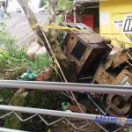 Setum PU Binamarga Pusat Hantam Rumah Warga