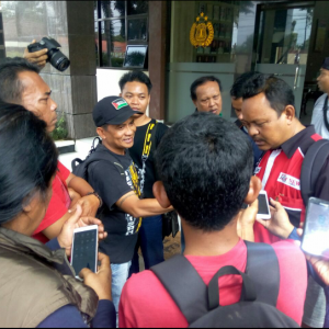 Polres Karawang Diminta Segera Tangkap Pelaku Pemukulan Terhadap Wartawan