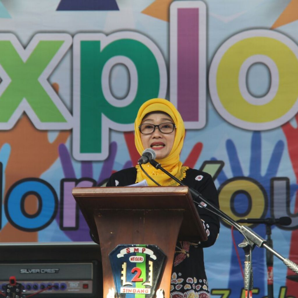 Bupati Buka Explore Your Talent SMP 2 Sindang