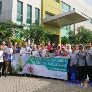 Kunjungan Anggota ASKLIN Karawang ke Perusahaan Obat Hexpharm Jaya