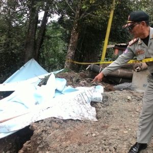 Jalur Puncak Pass Kembali Amblas, Pengendara Diharap Berhati-Hati