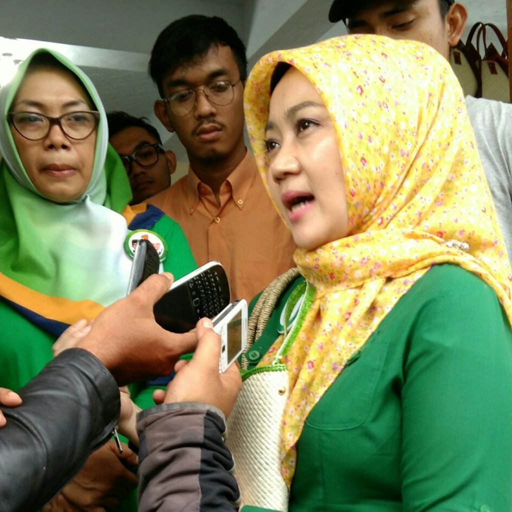 Atalia Praratya Kunjungi Kampung Kreatif Sukaruas Sukaraja