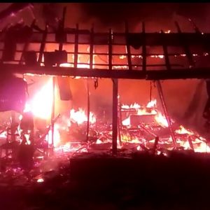 Ditinggal Sholat Taraweh, Rumah Ludes Dilalap Si Jago Merah