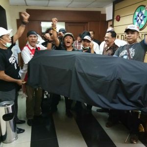 Ratusan Wartawan Gruduk Kantor Dewan Pers Jakarta