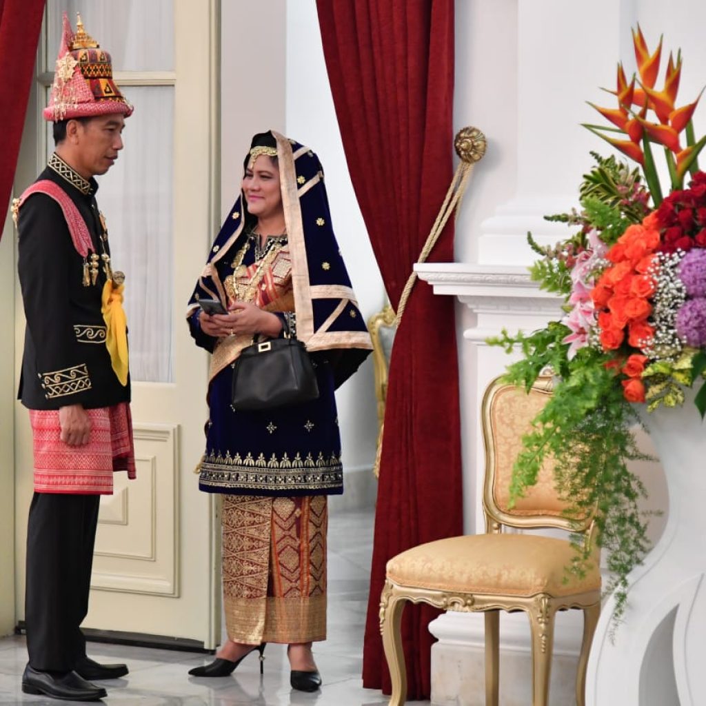 Presiden Jokowi Mengenakan Baju Adat Aceh di HUT ke 73 RI