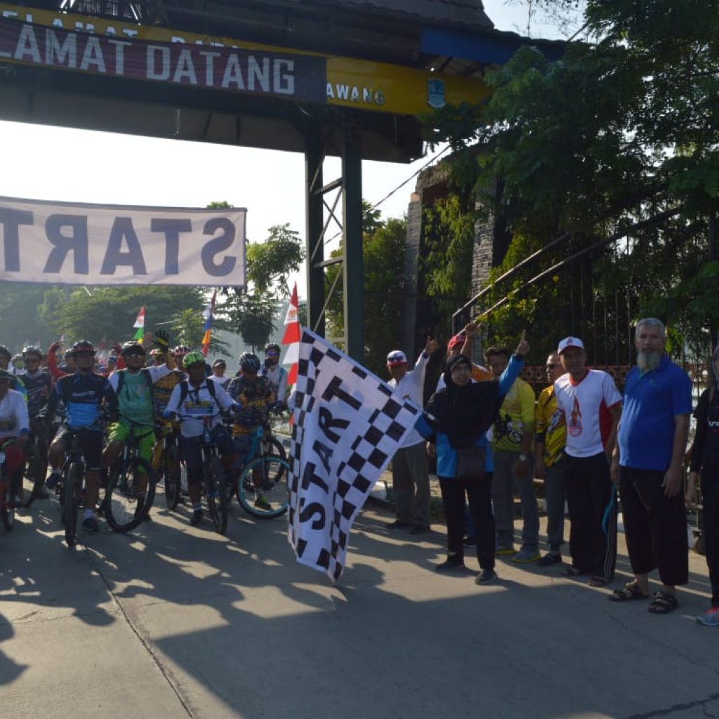 DISPARBUD Karawang Menggelar Acara Funbike Menuju Objek Wisata