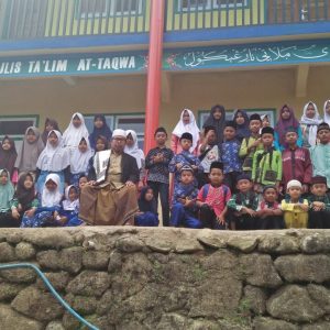 IBS Bahrul Mutaqin Dapatkan Bantuan Rehab Gedung Pontren dari Gubernur