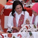 Iriana Joko Widodo Meninjau Industri Kreatif di Semarang CYMERA_20190106_143223.jpg