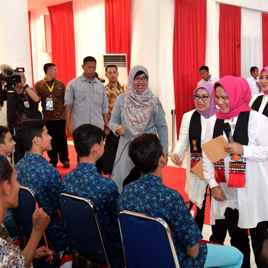 Ibu Iriana Tinjau Sosialisasi Bahaya Narkoba, Hoaks, dan Sampah Plastik di Aceh