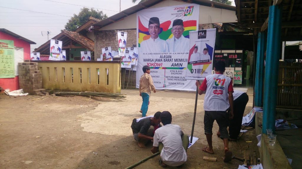 Warga Ciseupan Antusias Sambut Pagelaran Deklarasi Dukung Jokowi-Ma’ruf
