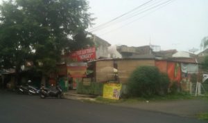 Keberadaan Pusat Jajan ‘Nongky’ di Perumahan Citra 1 Dikeluhkan Warga