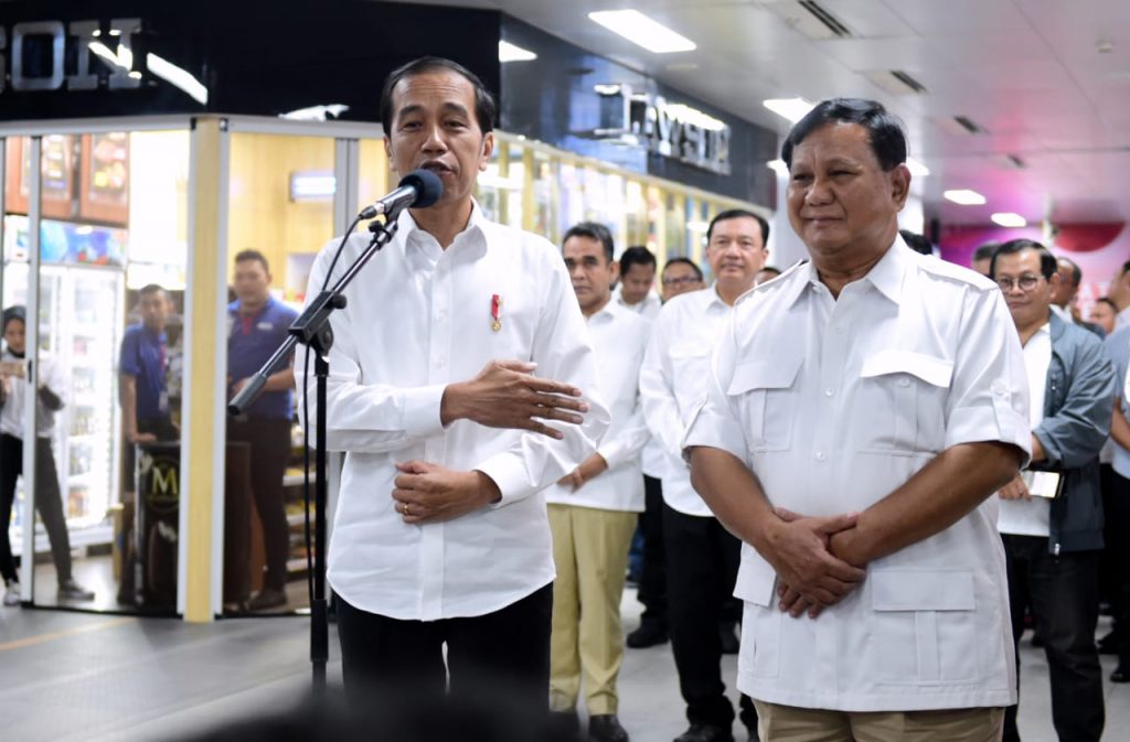 Momen Pertemuan Presiden Jokowi dan Prabowo Subianto