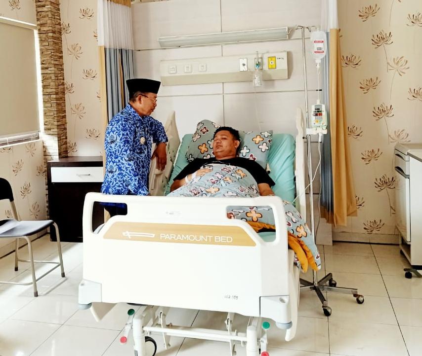 Diduga Alami Keracunan, Ketua DPRD Cianjur Dilarikan ke Rumah Sakit
