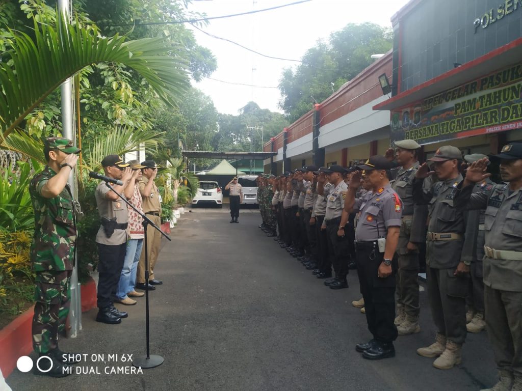 Polsek Senen Gelar Apel Pasukan Pam Jelang Malam Tahun Baru 2020
