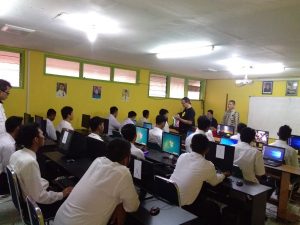 26 Siswa PKBM Kejar Prestasi Lapas 1 Tangerang Melaksanakan Simulasi UNBK