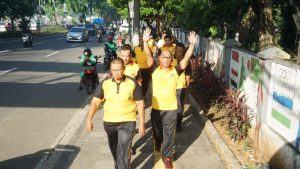 Senam Sehat, Kapolsek Kalideres Ajak Jajarannya Berperilaku Pola Hidup Sehat