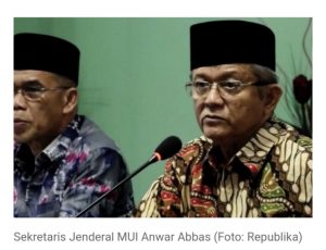 MUI Kecewa Larangan Berkumpul Hanya Berlaku di Masjid, Sedangkan di Mal Tidak!