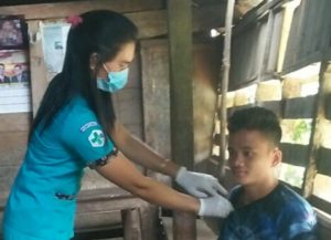 Tim Pemantauan Covid-19 Ulu Idanotae Gelar Pemeriksaan Kesehatan untuk Warga