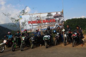 Touring Hamida Garut 4 sambangi Obyek Wisata Puncak Malaya Girimukti