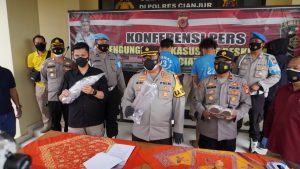 Polisi Tangkap Dua Pelaku Pembacokan Warga di Warungkondang