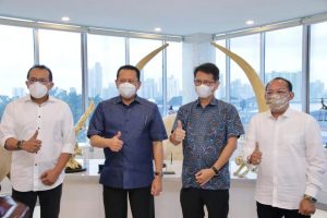 Bertemu Dirut Indofarma, Ketua MPR RI Dorong Perbanyak Fasilitas Swab Drive Thru