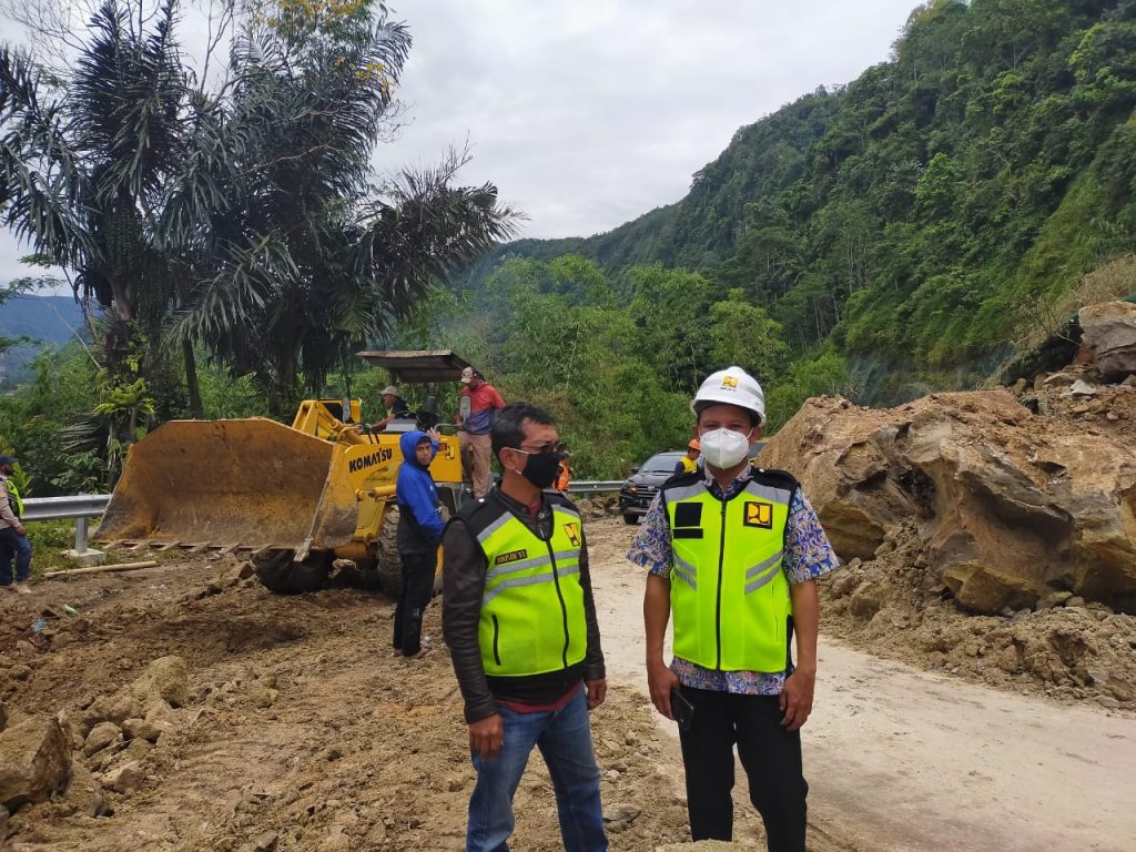 Kementerian PUPR PPK 2.5 Jabar Gerak Cepat Tanggani Longsor Tebing Hijau Naringgul