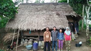 Miris, Satu Keluarga di Naringgul Hidup dengan Kondisi Memprihatinkan