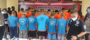 Asik Pesta Sabu Bareng Kekasih Gelap, Oknum Kepsek MTs di Cianjur Selatan Ditangkap Polisi