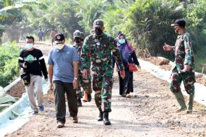 Pastikan TMMD ke 111 Kabupaten Cianjur Berjalan Baik, Letkol Kav Ricky Tinjau Lokasi di Ciandam