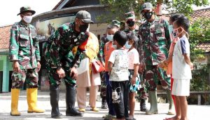 Pengecoran Jalan di Lokasi TMMD di Desa Ciandam sudah 70 Persen