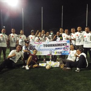 Jalin Silaturahmi, Karyawan Toserba Selamat Gelar Tournamen Internal Minisocer