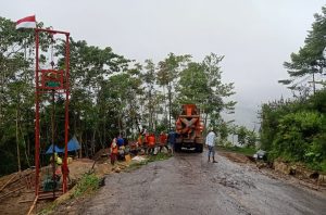 Proyek Tanjakan Huut Libatkan Warga dan Bantu Ekonomi Masyarakat Sekitar