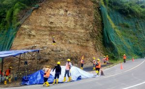 Rawan Longsor, Sebagian Tebing Hijau akan di Cor dengan Sistem Shotcrete Betonisasi