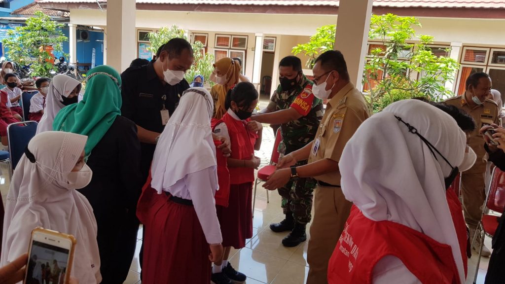 Camat Sampang Kukuhkan Satgas Covid-19 Tingkat Pelajar