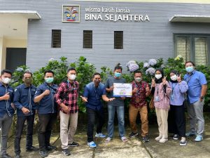Bentuk Kepedulian Dimasa Pandemi, WOM Finance Peduli Lansia di Cianjur