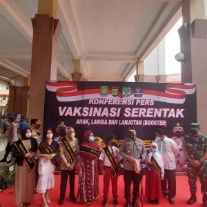 Kapolda Metro Jaya Hadiri Pelaksanaan Vaksinasi Serentak