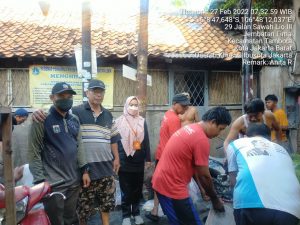 Warga RW 06 Jembatan Lima dan Petugas PPSU Gelar Kerja Bakti