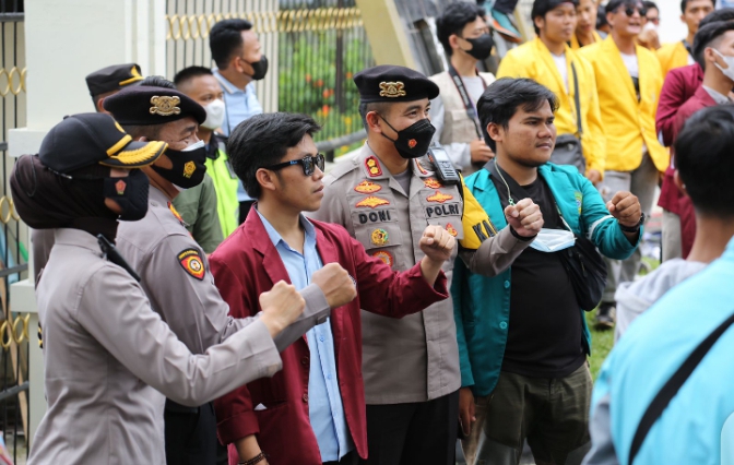 Unjuk Rasa Mahasiswa di Cianjur Berjalan Humanis