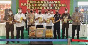 Polri Gagalkan 8 Kontainer Minyak Goreng Siap Ekspor ke Timor Leste
